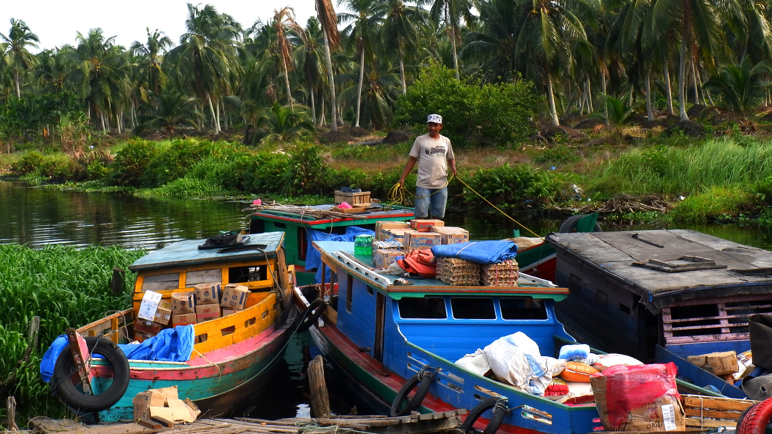 Exploring the Moving Market in Pulau Burung District